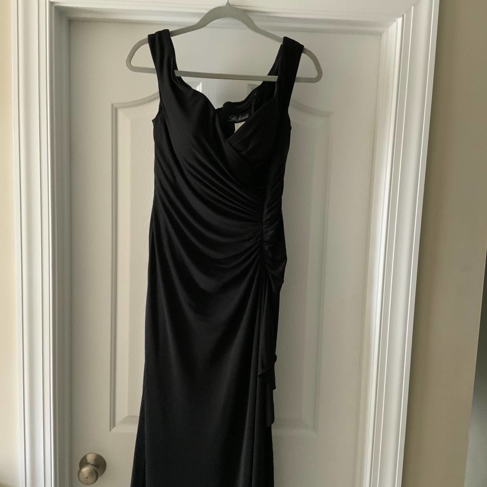 La Femme Off the Shoulder Jersey Ruched Long Dress Black - Picture 4 of 9